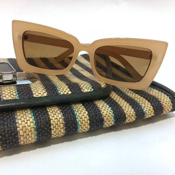 RETRO style retangular butterfly frame sunglasses - Picture 7 of 10